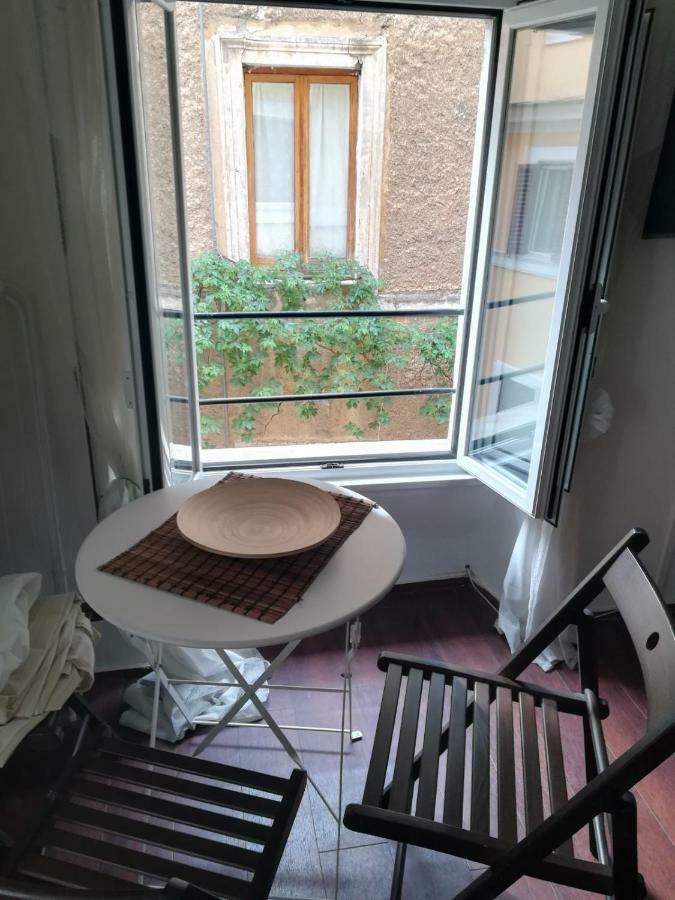 Trastevere Intimate Apartment โรม ภายนอก รูปภาพ